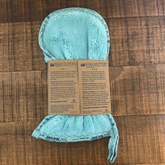 New, Norwex dusting mitt - Picture 2 of 2